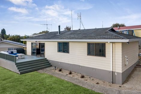 Photo of property in 8 Valley Road, Te Puke, 3119