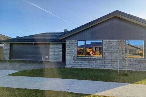 Photo of property in 28 Catalina Crescent, Burleigh, Blenheim, 7201
