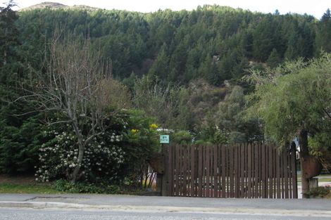 Photo of property in 17 Fryer Street, Queenstown, 9300
