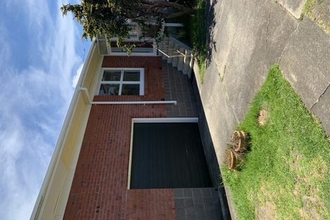 Photo of property in 1/16 Shakespeare Road, Milford, Auckland, 0620