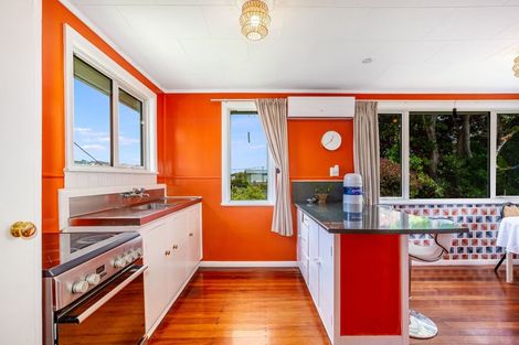 Photo of property in 50 Dimock Street, Titahi Bay, Porirua, 5022