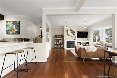 Photo of property in 96 Sidlaw Street, Strathmore Park, Wellington, 6022