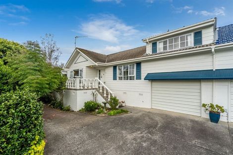 Photo of property in 1/6 Mahuta Grove, Northcote, Auckland, 0627