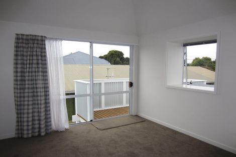 Photo of property in 2/511 Durham Street North, St Albans, Christchurch, 8014