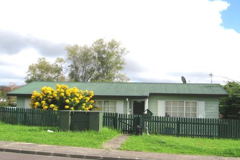 Photo of property in 2/42 Borich Road, Sunnyvale, Auckland, 0612