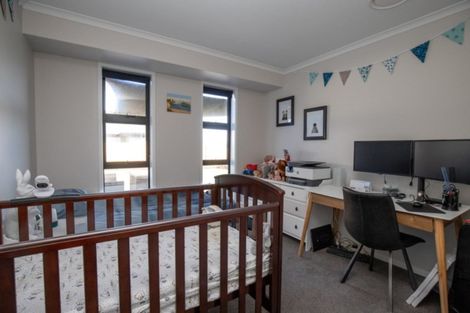 Photo of property in 12 Costello Drive, Ngatea, 3503