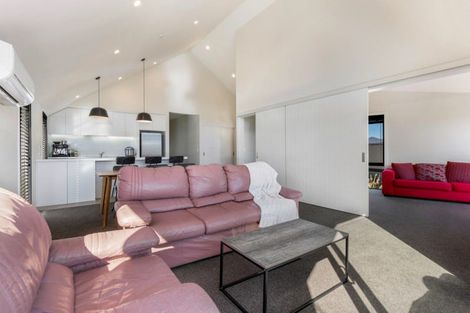 Photo of property in 8 Falconer Rise, Jacks Point, Queenstown, 9371