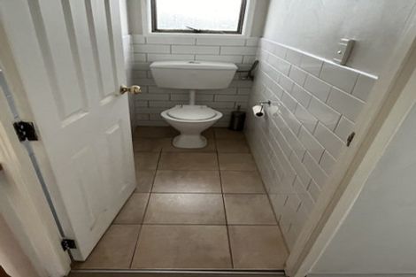 Photo of property in 16 Massine Place, Randwick Park, Auckland, 2105