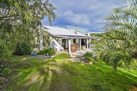 Photo of property in 122 Waipunga Road, Eskdale, Napier, 4181