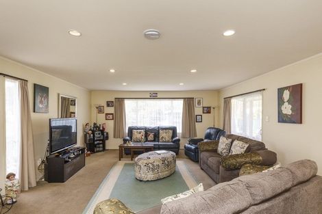 Photo of property in 12 Humphries Place, Awapuni, Palmerston North, 4412