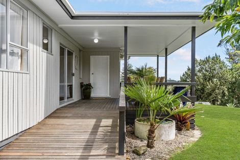 Photo of property in 94 Ara-kotinga, Whitford, Manurewa, 2576