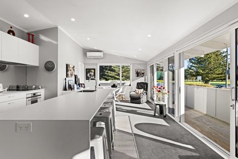 Photo of property in 264a-d Te Awa Avenue, Awatoto, Napier, 4110