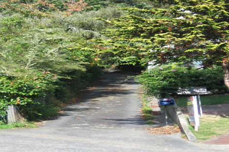 Photo of property in 124 Manuka Street, Stokes Valley, Lower Hutt, 5019