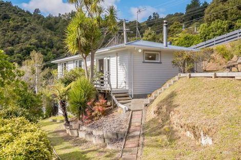 Photo of property in 16 John Street, Stokes Valley, Lower Hutt, 5019