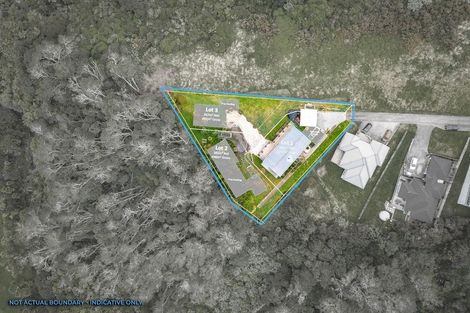 Photo of property in 120 Tiriwa Drive, Massey, Auckland, 0614