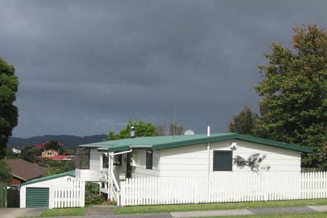 Photo of property in 166 Sturges Road, Henderson, Auckland, 0612