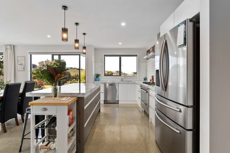 Photo of property in 32 Kayforce Road, Ocean View, Dunedin, 9035