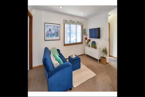 Photo of property in 35a Shortt Avenue, Mangere Bridge, Auckland, 2022