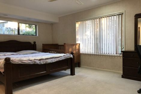 Photo of property in 28 Bayside Drive, Browns Bay, Auckland, 0630