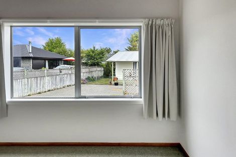 Photo of property in 1/5 Aubrey Crescent, Rainbow Point, Taupo, 3330