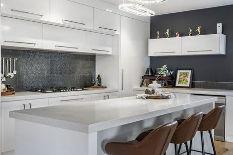 Photo of property in 31 Aldon Lane, The Gardens, Auckland, 2105