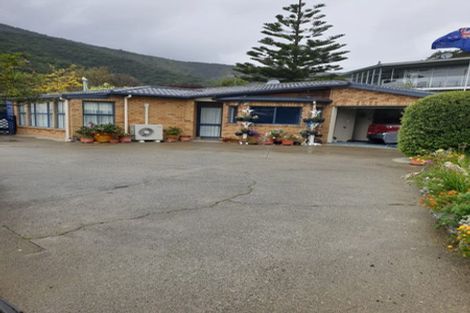 Photo of property in 58 York Street, Picton, 7220