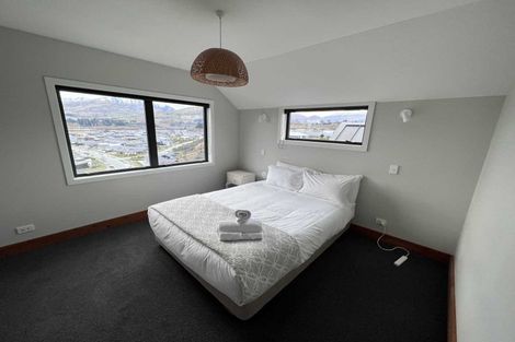 Photo of property in 28 Myles Way, Lower Shotover, Queenstown, 9304