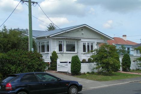 Photo of property in 1 Rewiti Avenue, Takapuna, Auckland, 0622