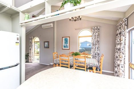 Photo of property in 53 Hinau Street, Castlecliff, Whanganui, 4501