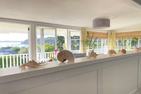 Photo of property in 13 Robertson Street, Russell, 0202