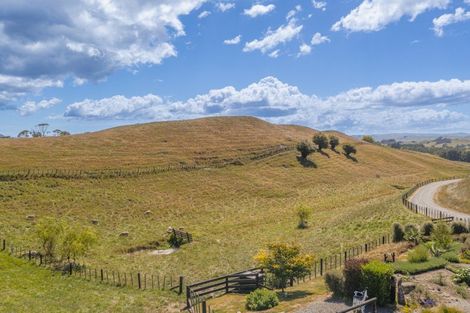 Photo of property in 22 Highlands Drive, Waipawa, 4277