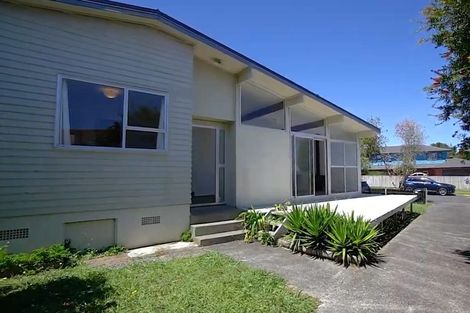 Photo of property in 6 Cranberry Place, Bucklands Beach, Auckland, 2012