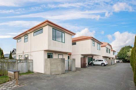 Photo of property in 68 Thackeray Place, Waltham, Christchurch, 8023