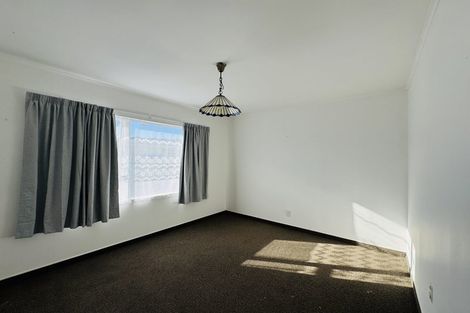 Photo of property in 5 Lincoln Grove, Wainuiomata, Lower Hutt, 5014