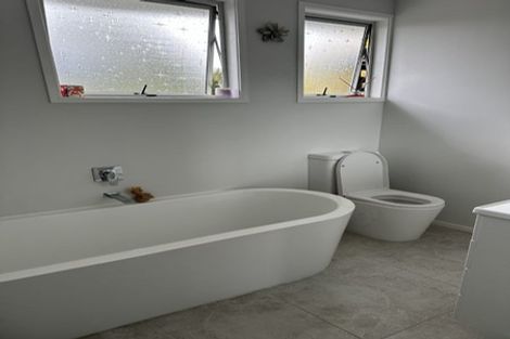 Photo of property in 121 Awaroa Road, Helensville, 0800