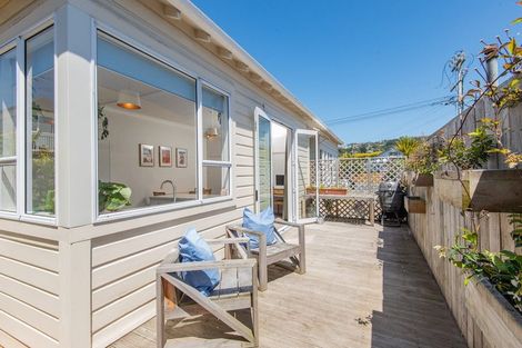 Photo of property in 15 West Avenue, Saint Clair, Dunedin, 9012