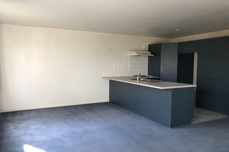 Photo of property in 14/3 Orwell Road, Greenhithe, Auckland, 0632