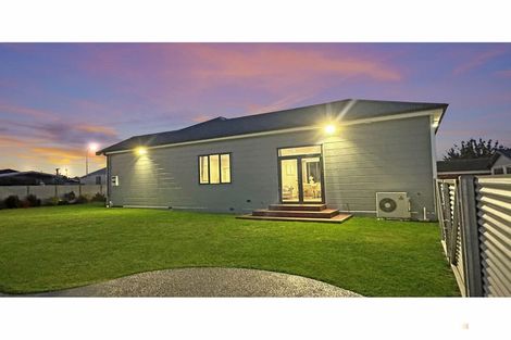 Photo of property in 23 Regent Street, West End, Timaru, 7910