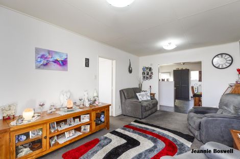 Photo of property in 16 Carow Street, Palmerston North, 4410