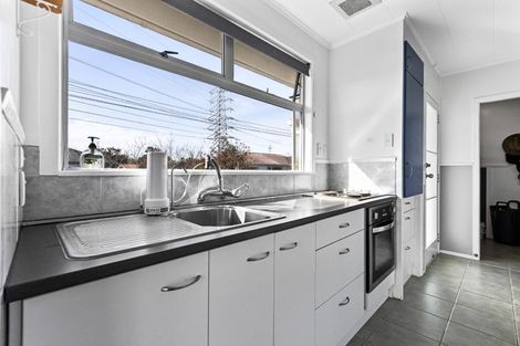 Photo of property in 18 Saxton Road, Upper Vogeltown, New Plymouth, 4310