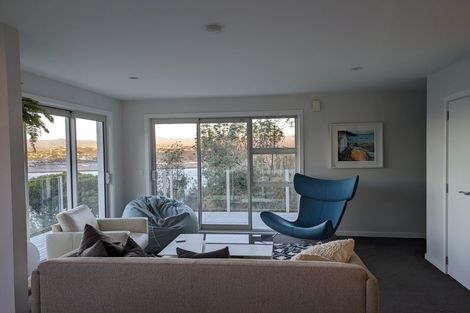 Photo of property in 7 Pari Tai Way, Houghton Bay, Wellington, 6023