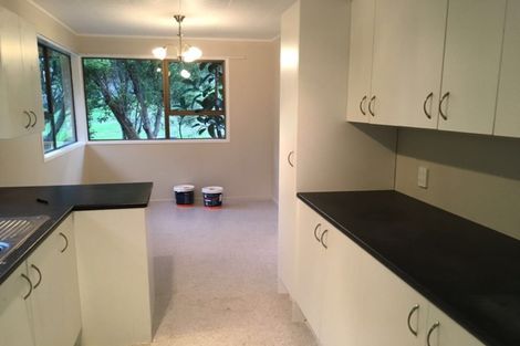 Photo of property in 96 Reynella Drive, Massey, Auckland, 0614