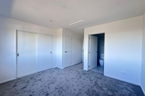 Photo of property in 2/103 Botany Road, Botany Downs, Auckland, 2010