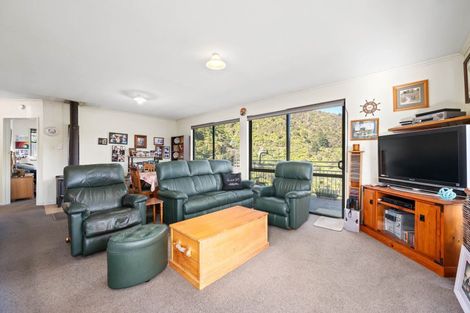 Photo of property in 2067 Kenepuru Road, Te Mahia, Picton, 7282