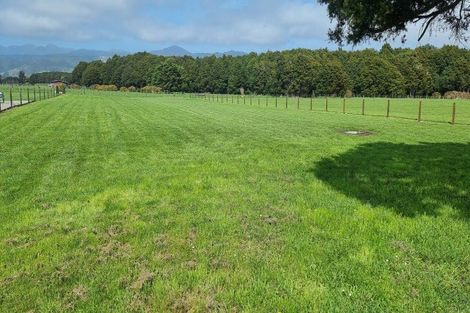 Photo of property in 23 Pinot Crescent, Ohau, 5570