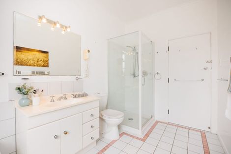 Photo of property in 215a Victoria Avenue, Hokowhitu, Palmerston North, 4410