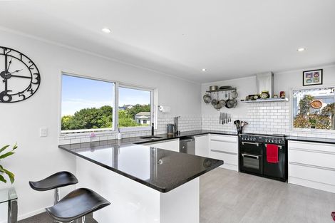 Photo of property in 47 Ashton Fitchett Drive, Brooklyn, Wellington, 6021