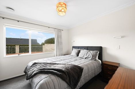 Photo of property in 28 Delamare Road, St Andrews, Hamilton, 3200
