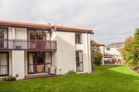 Photo of property in 141h Churton Drive, Churton Park, Wellington, 6037