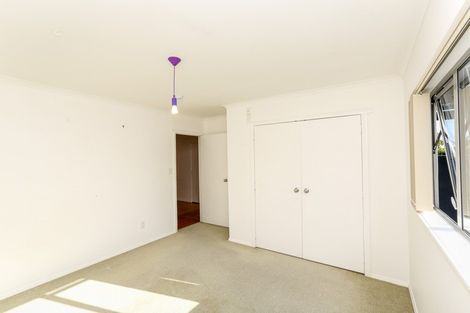 Photo of property in 82 Wairau Road, Oakura, 4314